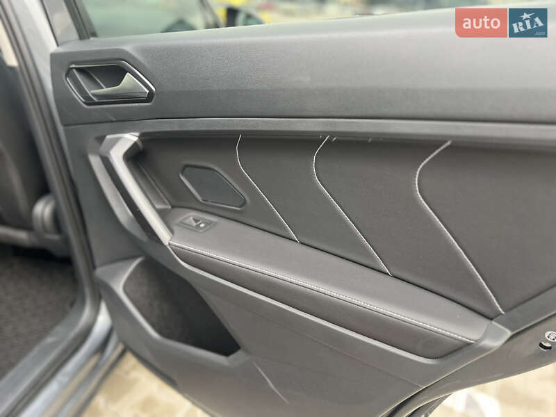 Внедорожник / Кроссовер Volkswagen Tiguan 2024 в Киеве