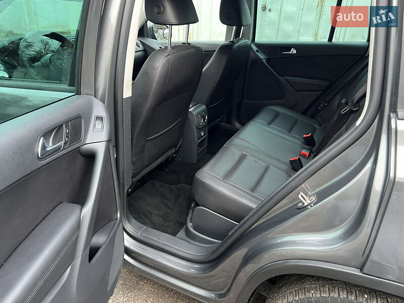Внедорожник / Кроссовер Volkswagen Tiguan 2012 в Киеве