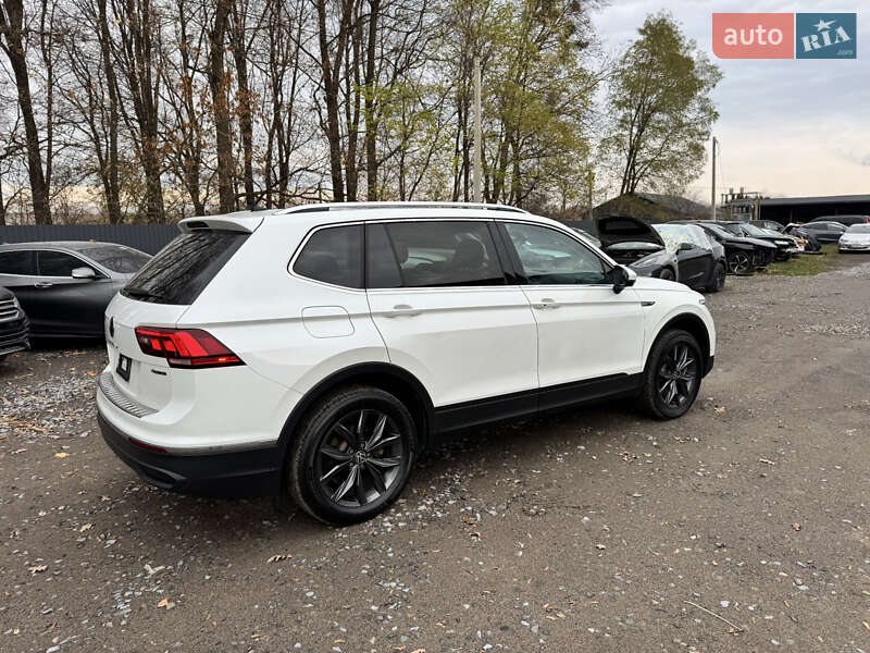 Внедорожник / Кроссовер Volkswagen Tiguan 2023 в Ровно
