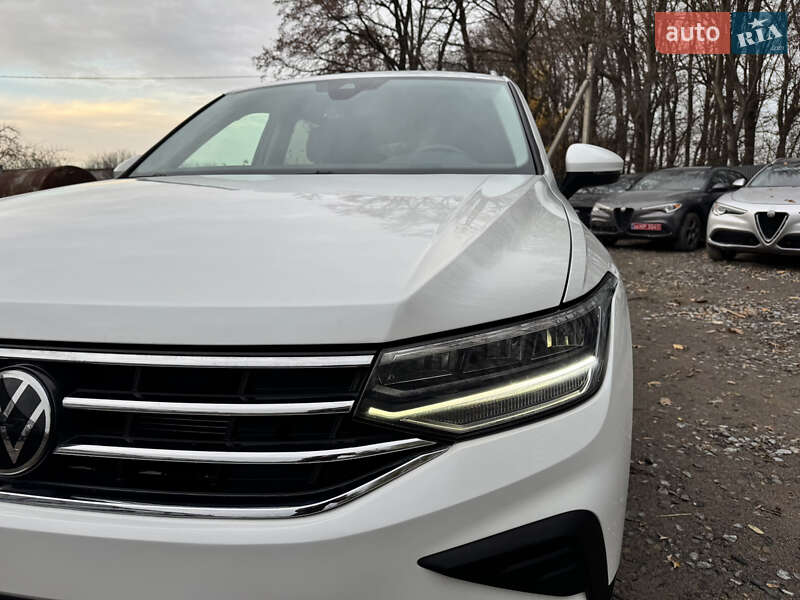 Внедорожник / Кроссовер Volkswagen Tiguan 2023 в Ровно