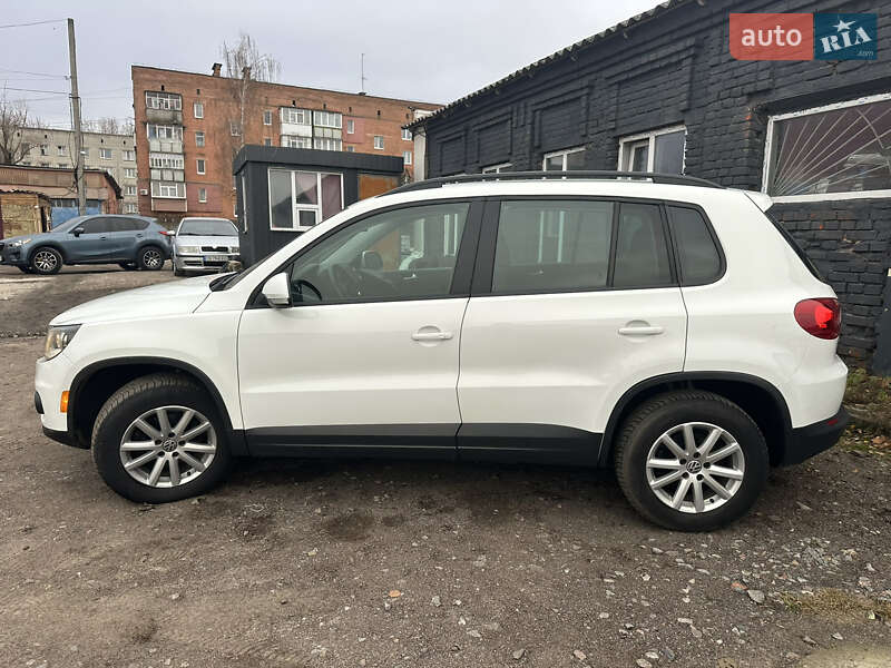 Внедорожник / Кроссовер Volkswagen Tiguan 2016 в Нежине