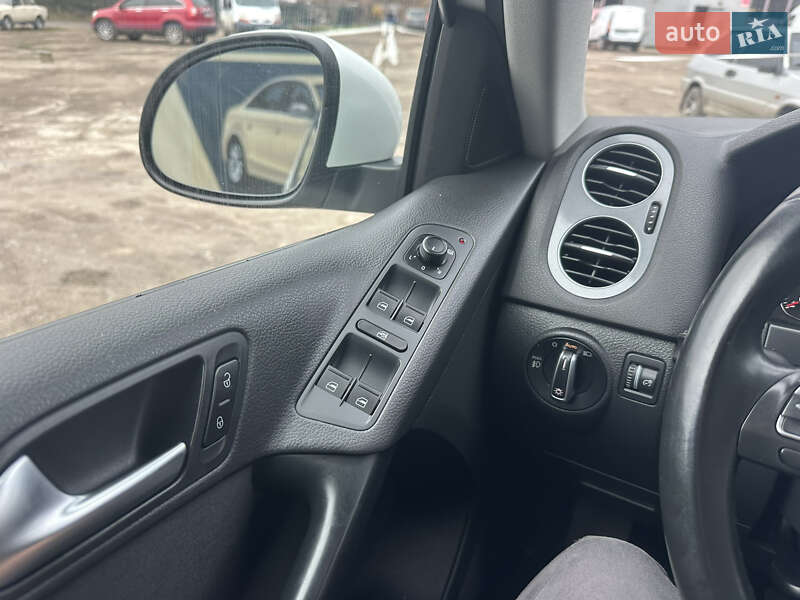 Внедорожник / Кроссовер Volkswagen Tiguan 2016 в Нежине