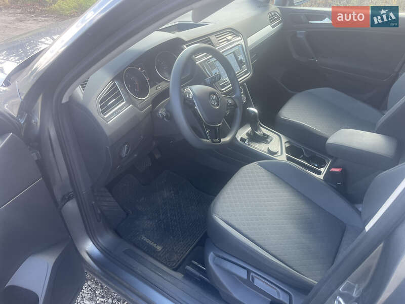 Внедорожник / Кроссовер Volkswagen Tiguan 2020 в Львове