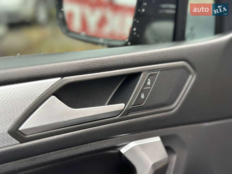Внедорожник / Кроссовер Volkswagen Tiguan 2022 в Днепре