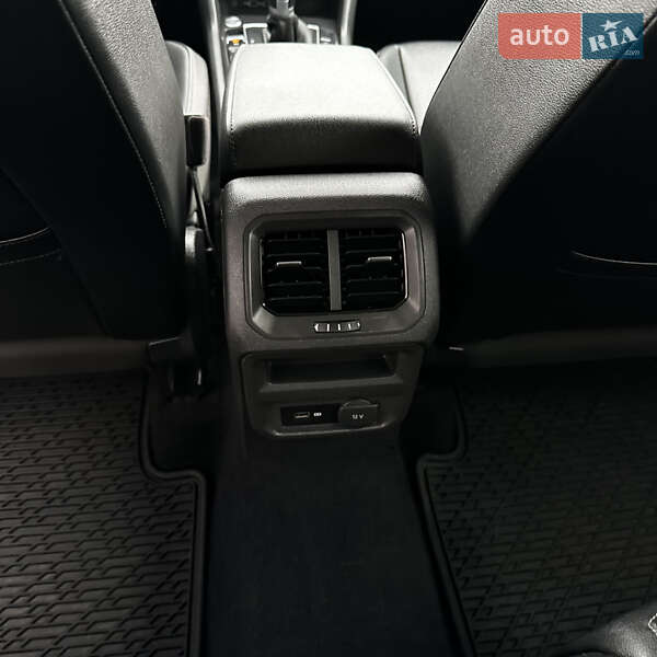 Внедорожник / Кроссовер Volkswagen Tiguan 2019 в Луцке