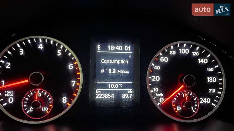 Внедорожник / Кроссовер Volkswagen Tiguan 2010 в Киеве