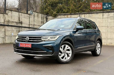 Позашляховик / Кросовер Volkswagen Tiguan 2021 в Рівному