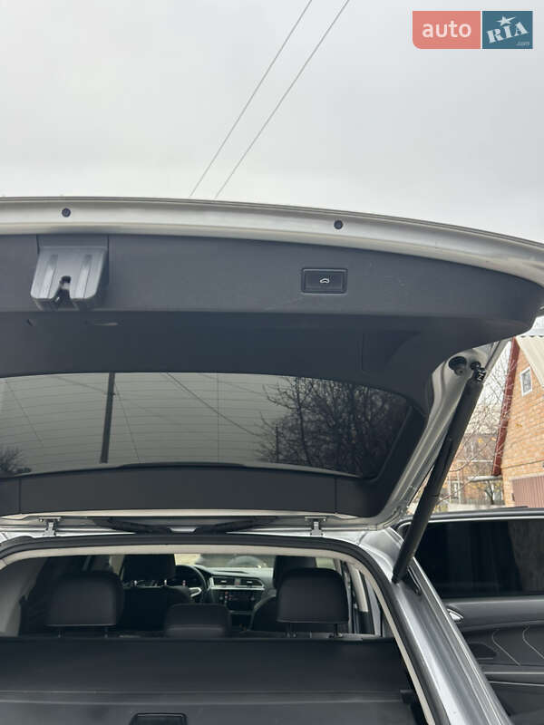 Позашляховик / Кросовер Volkswagen Tiguan 2021 в Полтаві