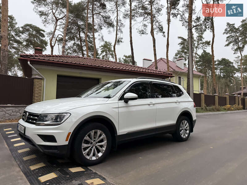 Внедорожник / Кроссовер Volkswagen Tiguan 2018 в Полтаве
