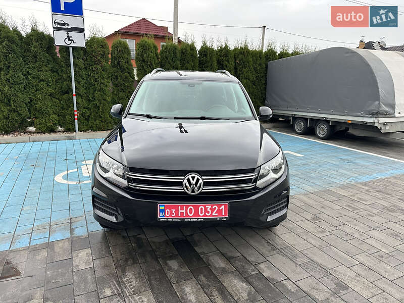 Внедорожник / Кроссовер Volkswagen Tiguan 2017 в Луцке