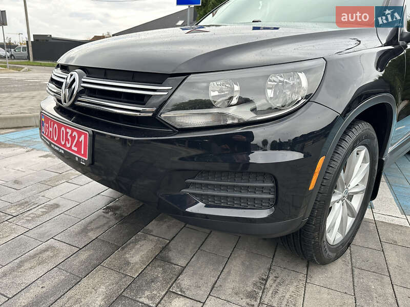 Внедорожник / Кроссовер Volkswagen Tiguan 2017 в Луцке