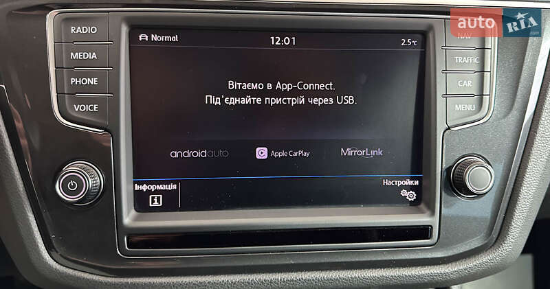 Внедорожник / Кроссовер Volkswagen Tiguan 2016 в Львове