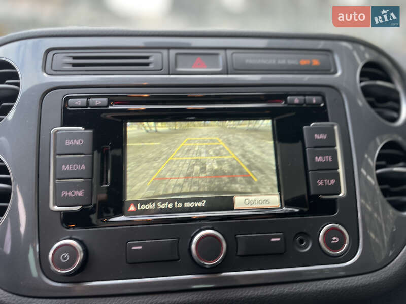 Внедорожник / Кроссовер Volkswagen Tiguan 2015 в Львове