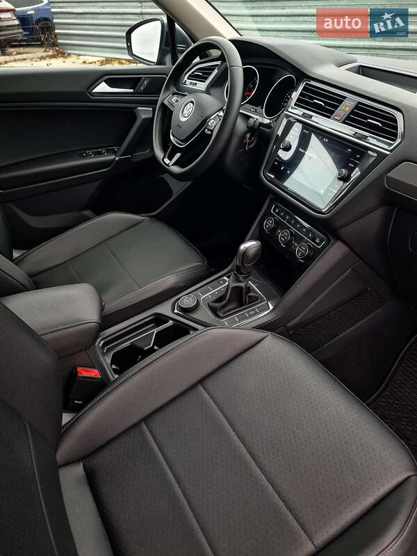 Внедорожник / Кроссовер Volkswagen Tiguan 2020 в Кременчуге фото 13 Внедорожник / Кроссовер Volkswagen Tiguan 2020 в Кременчуге