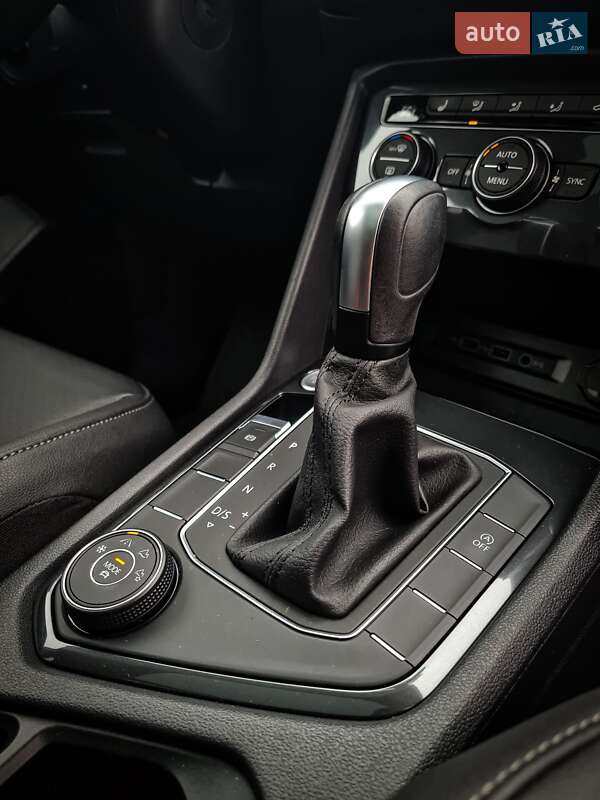 Внедорожник / Кроссовер Volkswagen Tiguan 2020 в Кременчуге фото 21 Внедорожник / Кроссовер Volkswagen Tiguan 2020 в Кременчуге