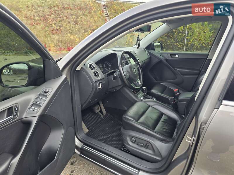 Позашляховик / Кросовер Volkswagen Tiguan 2010 в Благовіщенську фото 8 Позашляховик / Кросовер Volkswagen Tiguan 2010 в Благовіщенську