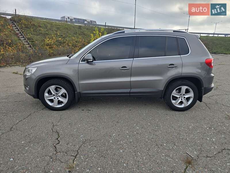 Позашляховик / Кросовер Volkswagen Tiguan 2010 в Благовіщенську фото 4 Позашляховик / Кросовер Volkswagen Tiguan 2010 в Благовіщенську