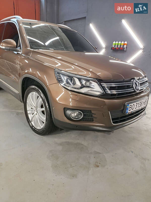 Внедорожник / Кроссовер Volkswagen Tiguan 2014 в Тернополе