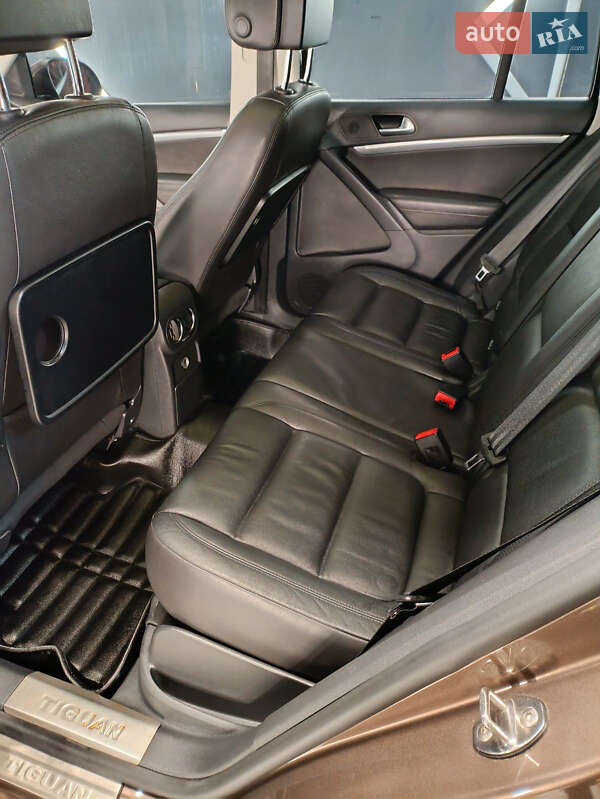 Внедорожник / Кроссовер Volkswagen Tiguan 2014 в Тернополе