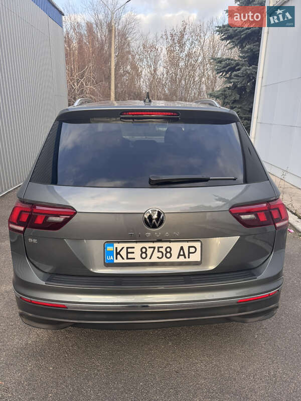Внедорожник / Кроссовер Volkswagen Tiguan 2023 в Каменском
