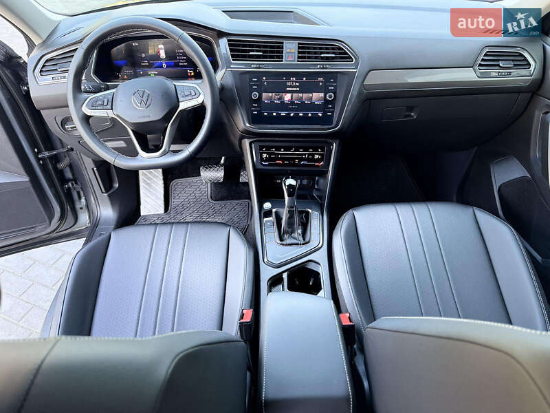 Внедорожник / Кроссовер Volkswagen Tiguan 2023 в Каменском