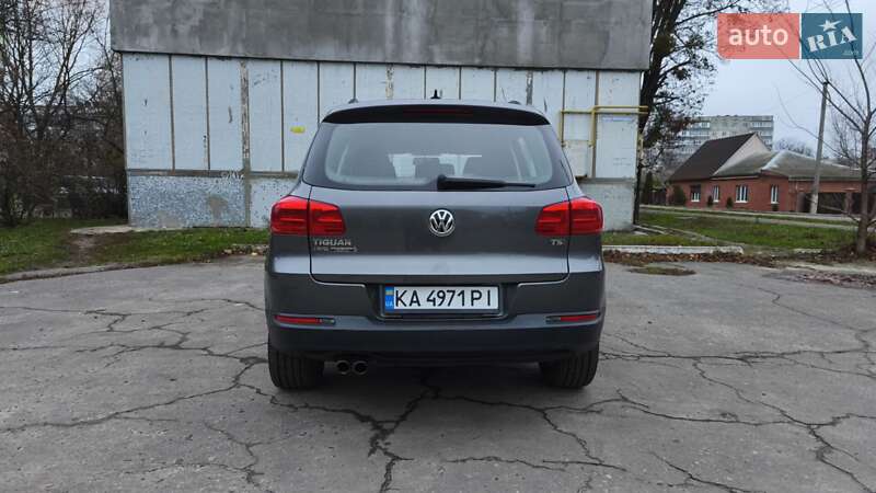 Внедорожник / Кроссовер Volkswagen Tiguan 2018 в Ахтырке