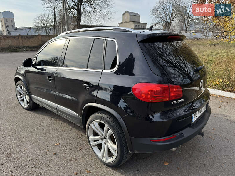 Внедорожник / Кроссовер Volkswagen Tiguan 2013 в Хмельнике