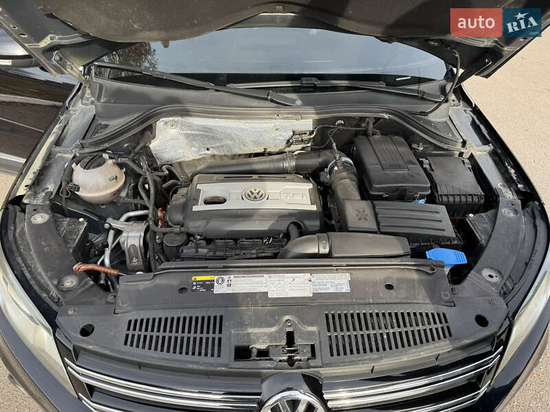 Внедорожник / Кроссовер Volkswagen Tiguan 2013 в Хмельнике