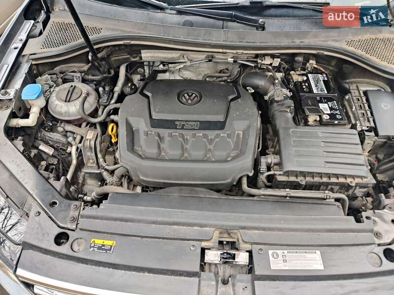 Внедорожник / Кроссовер Volkswagen Tiguan 2021 в Киеве