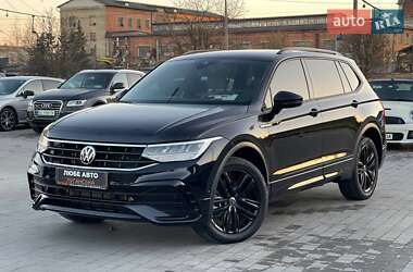 Внедорожник / Кроссовер Volkswagen Tiguan 2021 в Львове