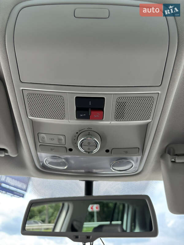 Внедорожник / Кроссовер Volkswagen Tiguan 2016 в Киеве