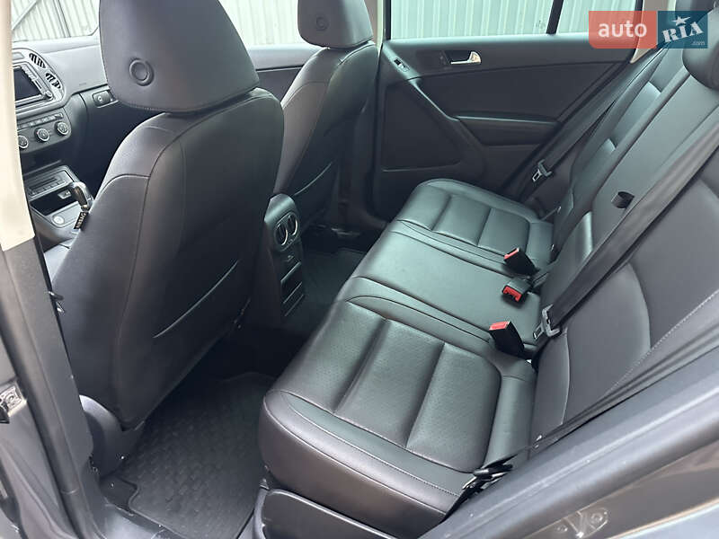 Позашляховик / Кросовер Volkswagen Tiguan 2016 в Києві фото 15 Позашляховик / Кросовер Volkswagen Tiguan 2016 в Києві