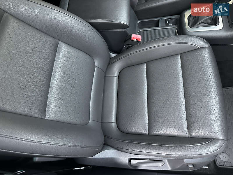 Позашляховик / Кросовер Volkswagen Tiguan 2016 в Києві фото 18 Позашляховик / Кросовер Volkswagen Tiguan 2016 в Києві