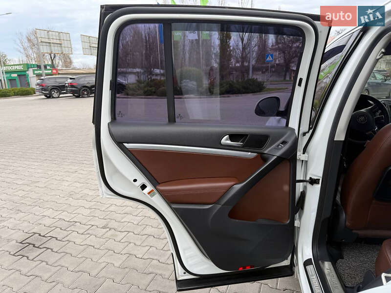 Позашляховик / Кросовер Volkswagen Tiguan 2015 в Одесі фото 27 Позашляховик / Кросовер Volkswagen Tiguan 2015 в Одесі