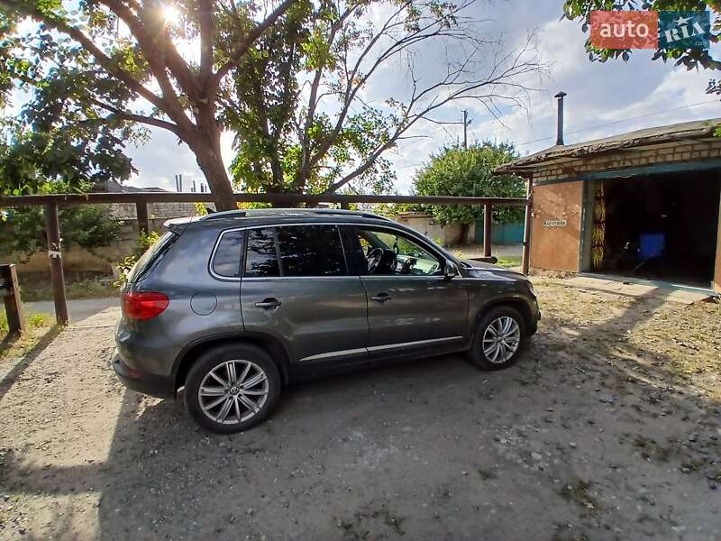 Внедорожник / Кроссовер Volkswagen Tiguan 2014 в Павлограде фото 8 Внедорожник / Кроссовер Volkswagen Tiguan 2014 в Павлограде
