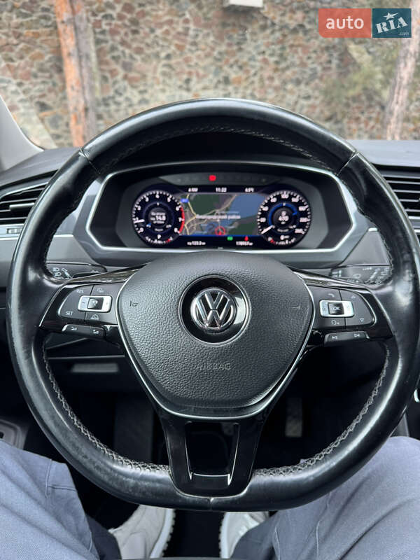 Позашляховик / Кросовер Volkswagen Tiguan 2018 в Києві фото 17 Позашляховик / Кросовер Volkswagen Tiguan 2018 в Києві
