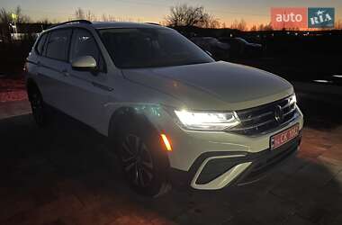 Внедорожник / Кроссовер Volkswagen Tiguan 2024 в Львове