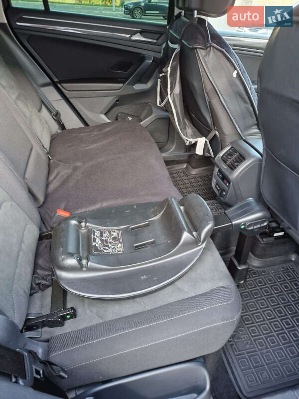 Внедорожник / Кроссовер Volkswagen Tiguan 2020 в Одессе