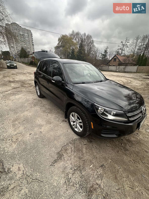 Внедорожник / Кроссовер Volkswagen Tiguan 2012 в Киеве