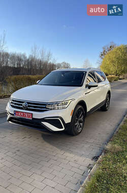 Позашляховик / Кросовер Volkswagen Tiguan 2023 в Києві