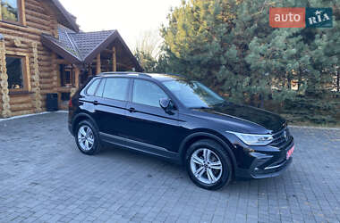Позашляховик / Кросовер Volkswagen Tiguan 2021 в Луцьку