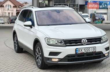 Внедорожник / Кроссовер Volkswagen Tiguan 2020 в Хмельницком