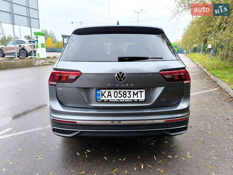 Внедорожник / Кроссовер Volkswagen Tiguan 2021 в Киеве