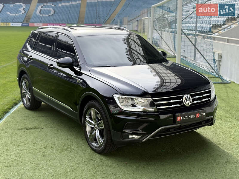 Внедорожник / Кроссовер Volkswagen Tiguan 2019 в Одессе