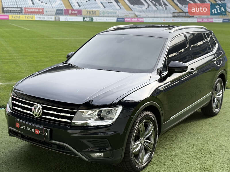 Внедорожник / Кроссовер Volkswagen Tiguan 2019 в Одессе