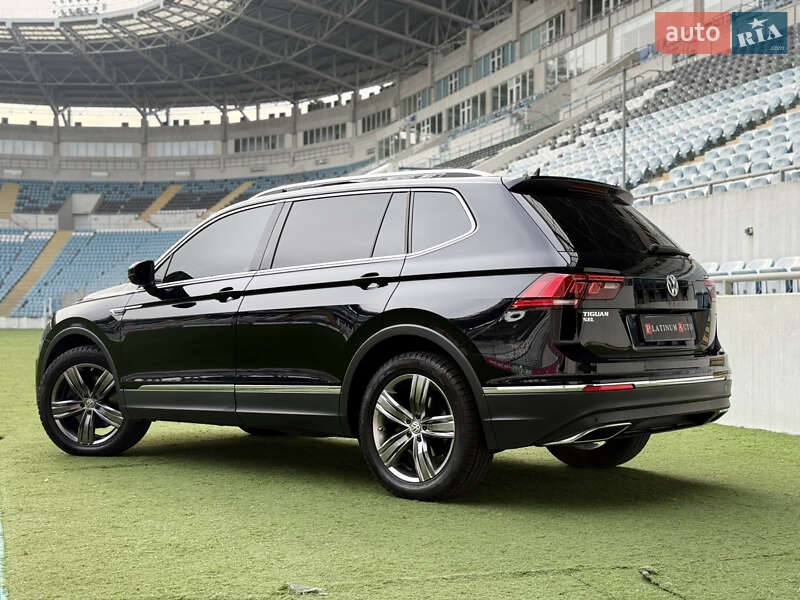 Внедорожник / Кроссовер Volkswagen Tiguan 2019 в Одессе