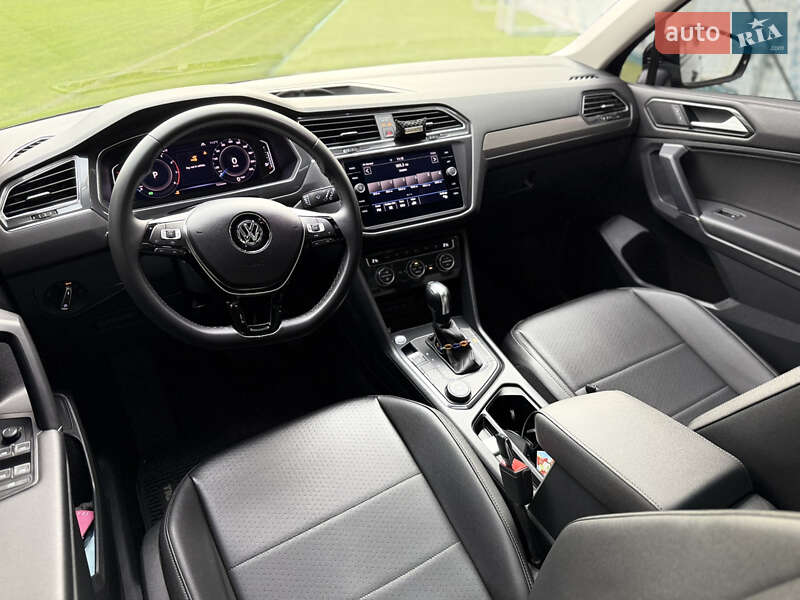 Внедорожник / Кроссовер Volkswagen Tiguan 2019 в Одессе