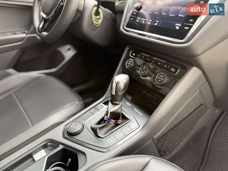 Внедорожник / Кроссовер Volkswagen Tiguan 2019 в Одессе