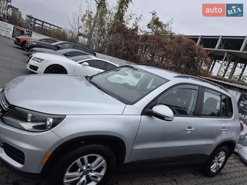 Внедорожник / Кроссовер Volkswagen Tiguan 2016 в Виннице