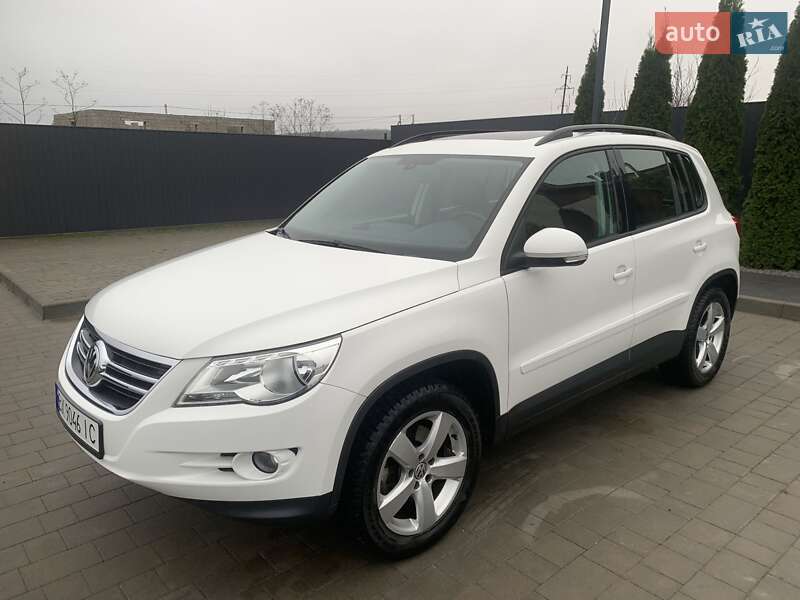 Внедорожник / Кроссовер Volkswagen Tiguan 2008 в Каменец-Подольском